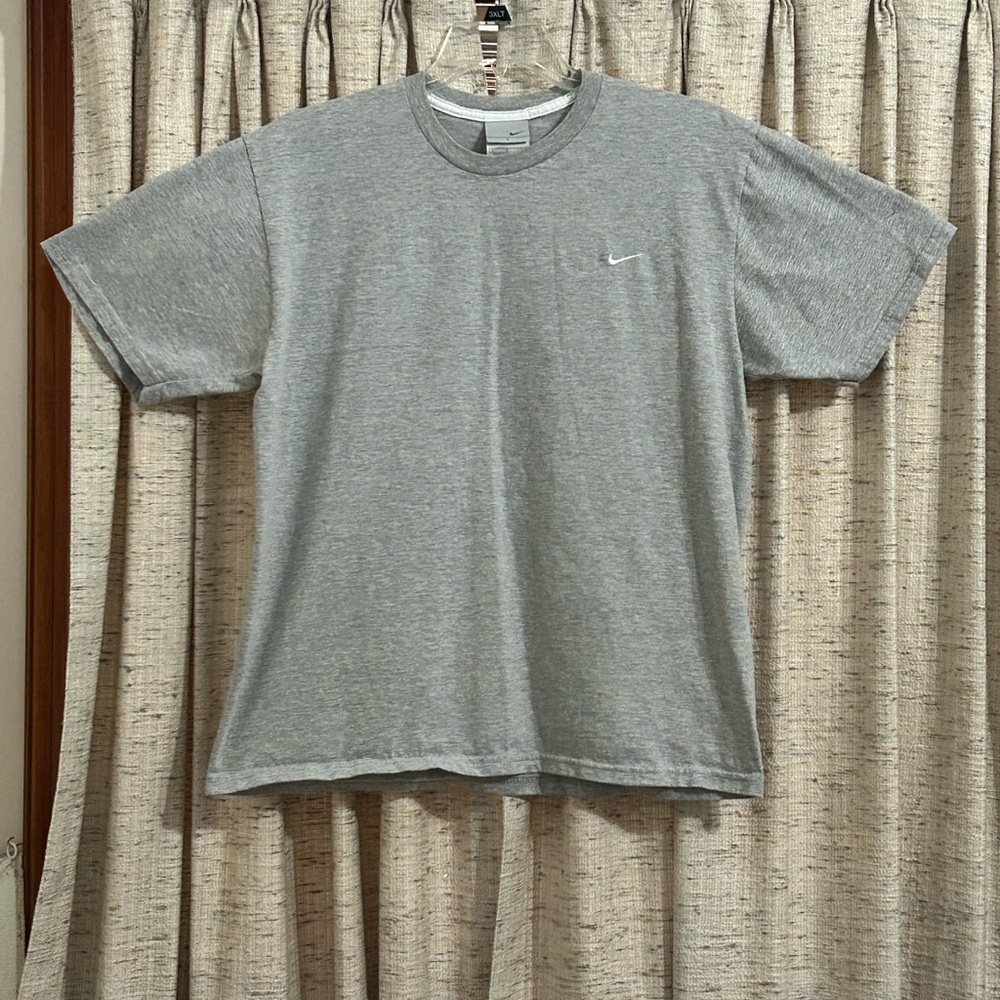 Nike Conference USA Logo Short Sleeve T-Shirt - Large